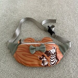 Loungefly Disney 2019 D23 Expo Boxlunch Gifts Minnie Ears Safari Hip Fanny Pack